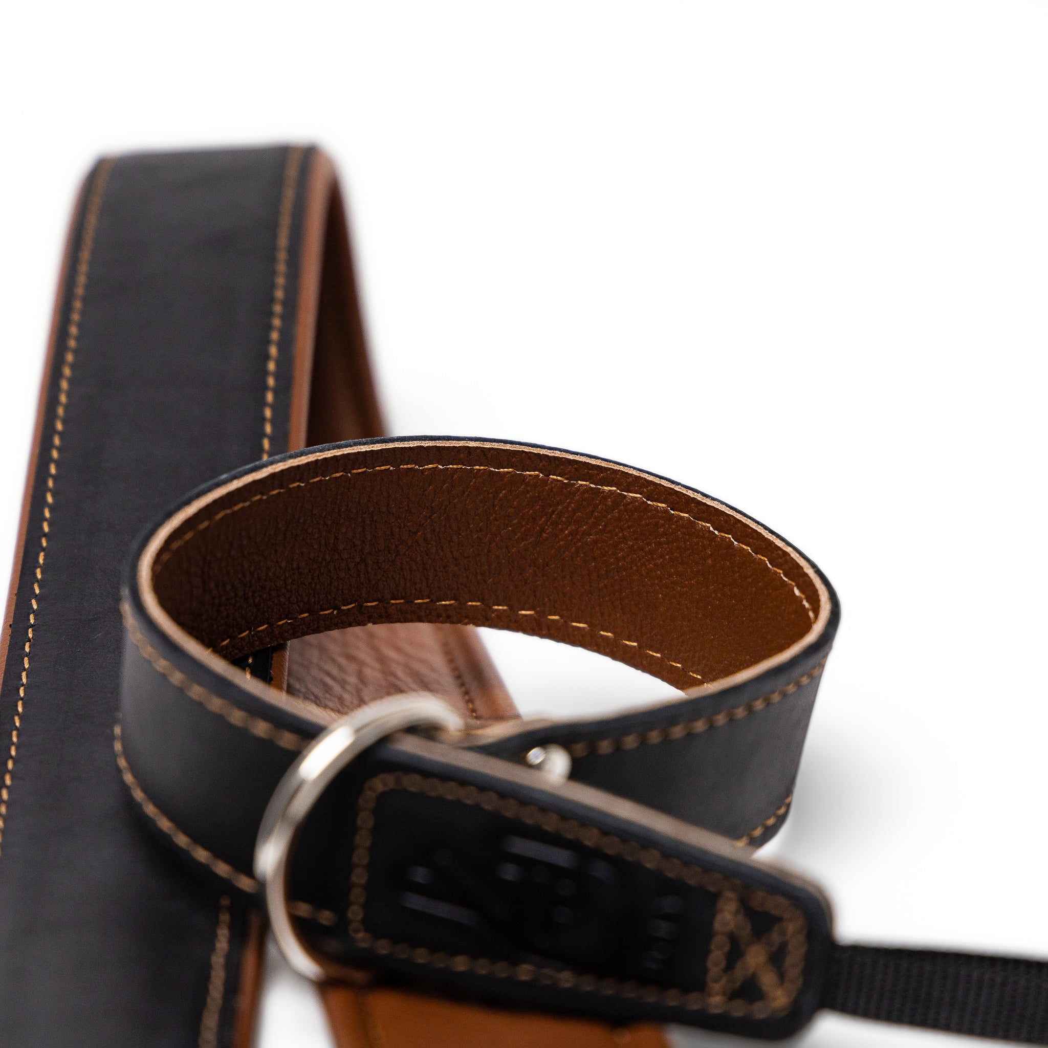 Lucky_Deluxe45_Leather_Camera_Strap_Black_Tan-10