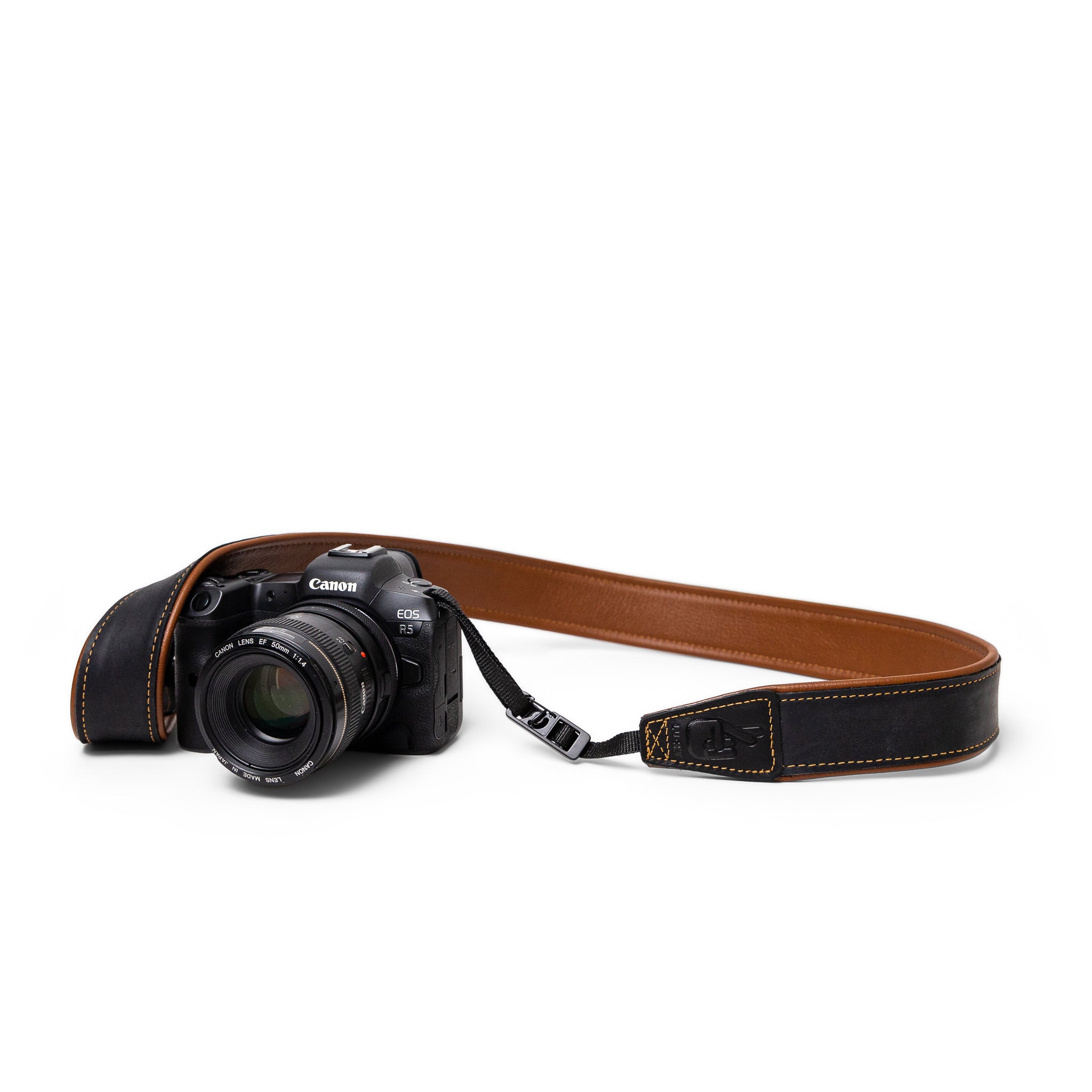 Lucky_Deluxe45_Leather_Camera_Strap_Black_Tan-4_12f37aff-0fd6-4243-a96b-ab1fd9ada13a