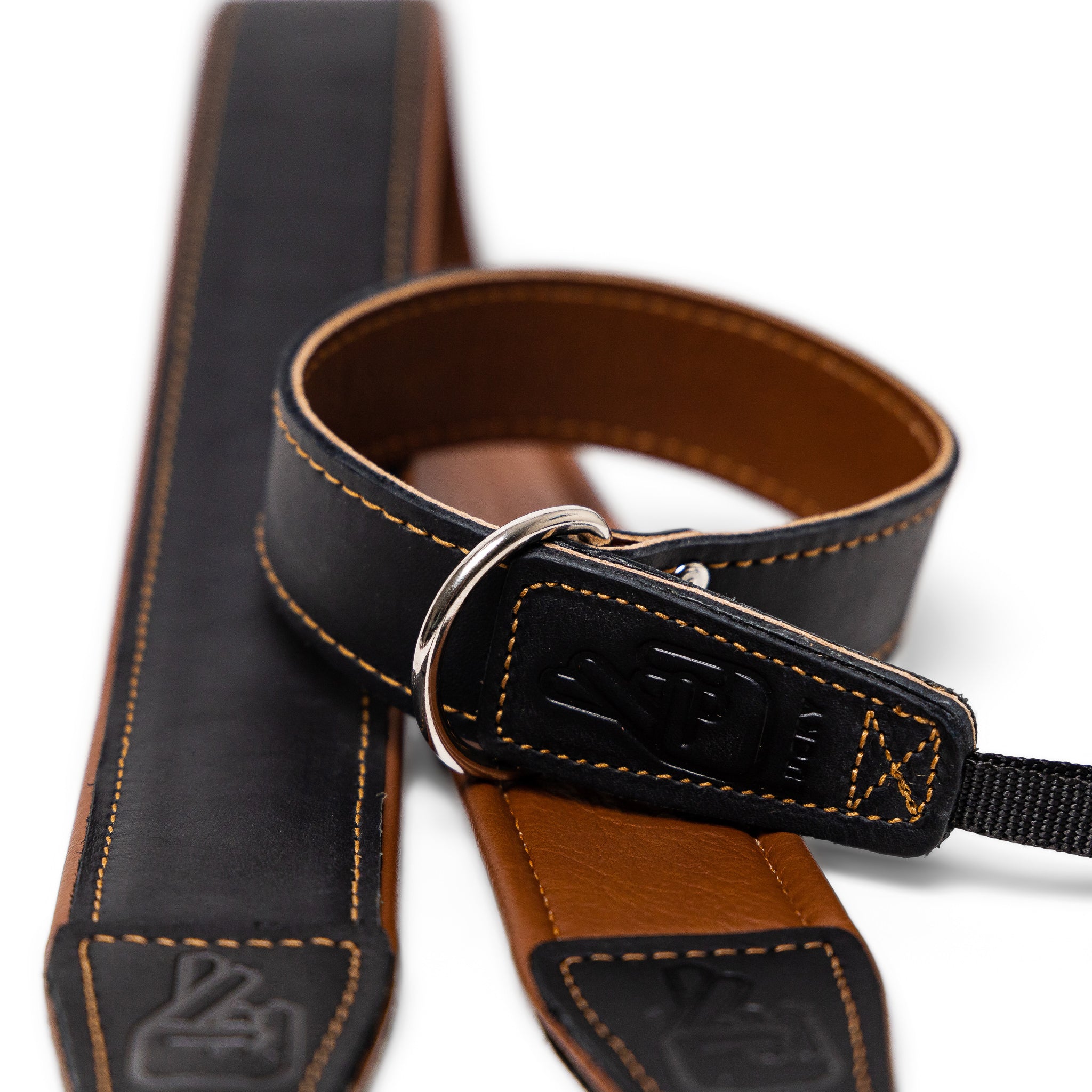 Lucky_Deluxe45_Leather_Camera_Strap_Black_Tan-9-1